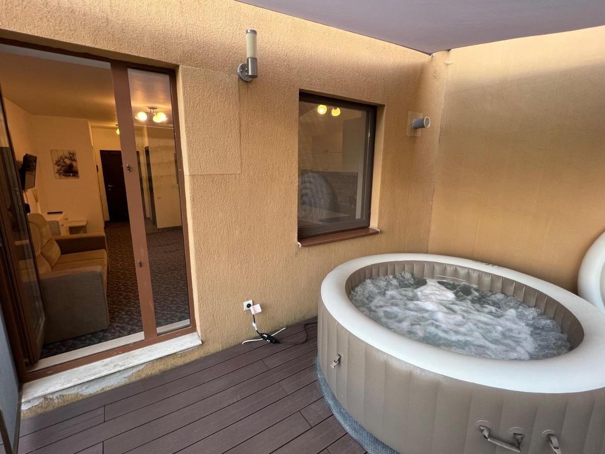 Coroni Studio With Jacuzzi ブラショフ エクステリア 写真
